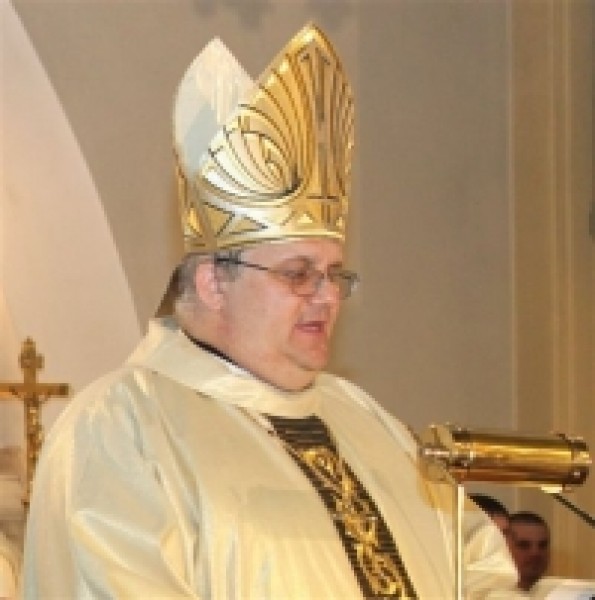 Murskosoboški škof msgr. dr. Peter Štumpf - vir - Arhiv Škofija Murska Sobota