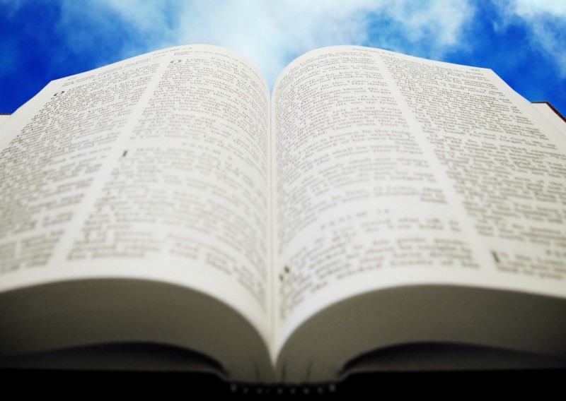 Sveto pismo - ''učbenik osebne vere''