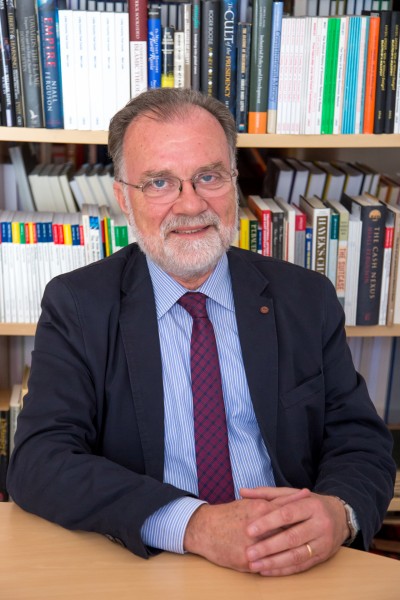 Prof. dr. Andrej Fink