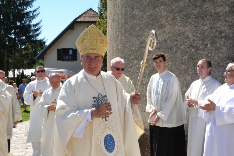 Nadškof msgr. dr. Juliusz Janusz, apostolski nuncij v Republiki Sloveniji