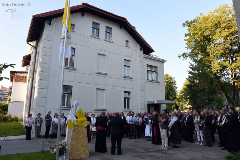 Sedež apostolske nunciature v Ljubljani - Foto: Družina