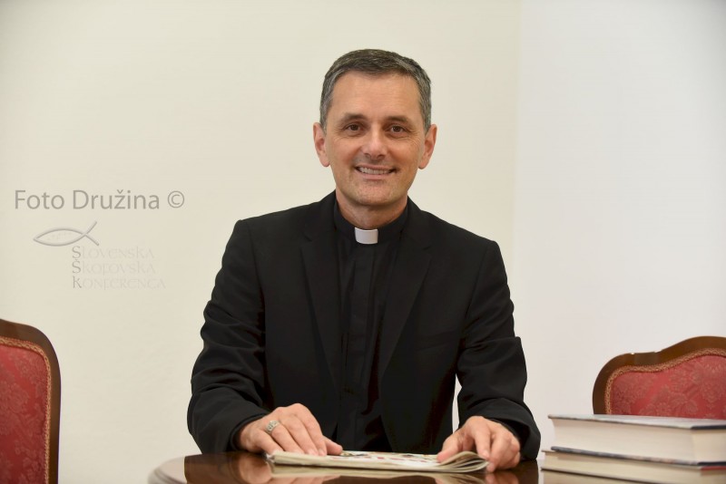 Msgr. dr. Andrej Saje, novomeški škof in predsednik Slovenske škofovske konference
