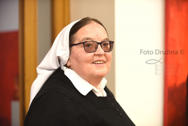 Gostja večera bo medicinska sestra in teologinja s. Emanuela Žerdin - Foto: Družina